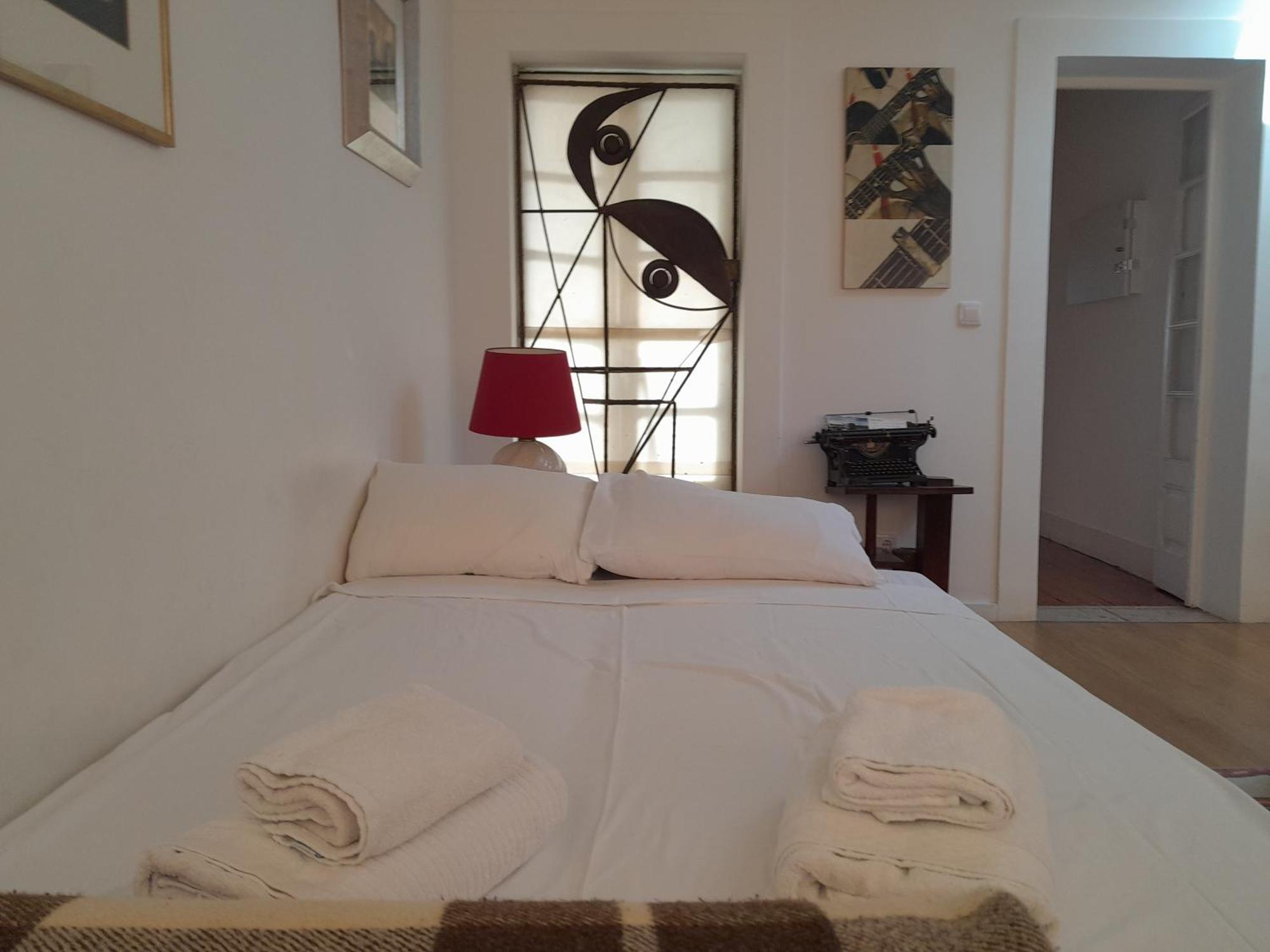 Apartamento Sobre O Rio Lisbona Esterno foto