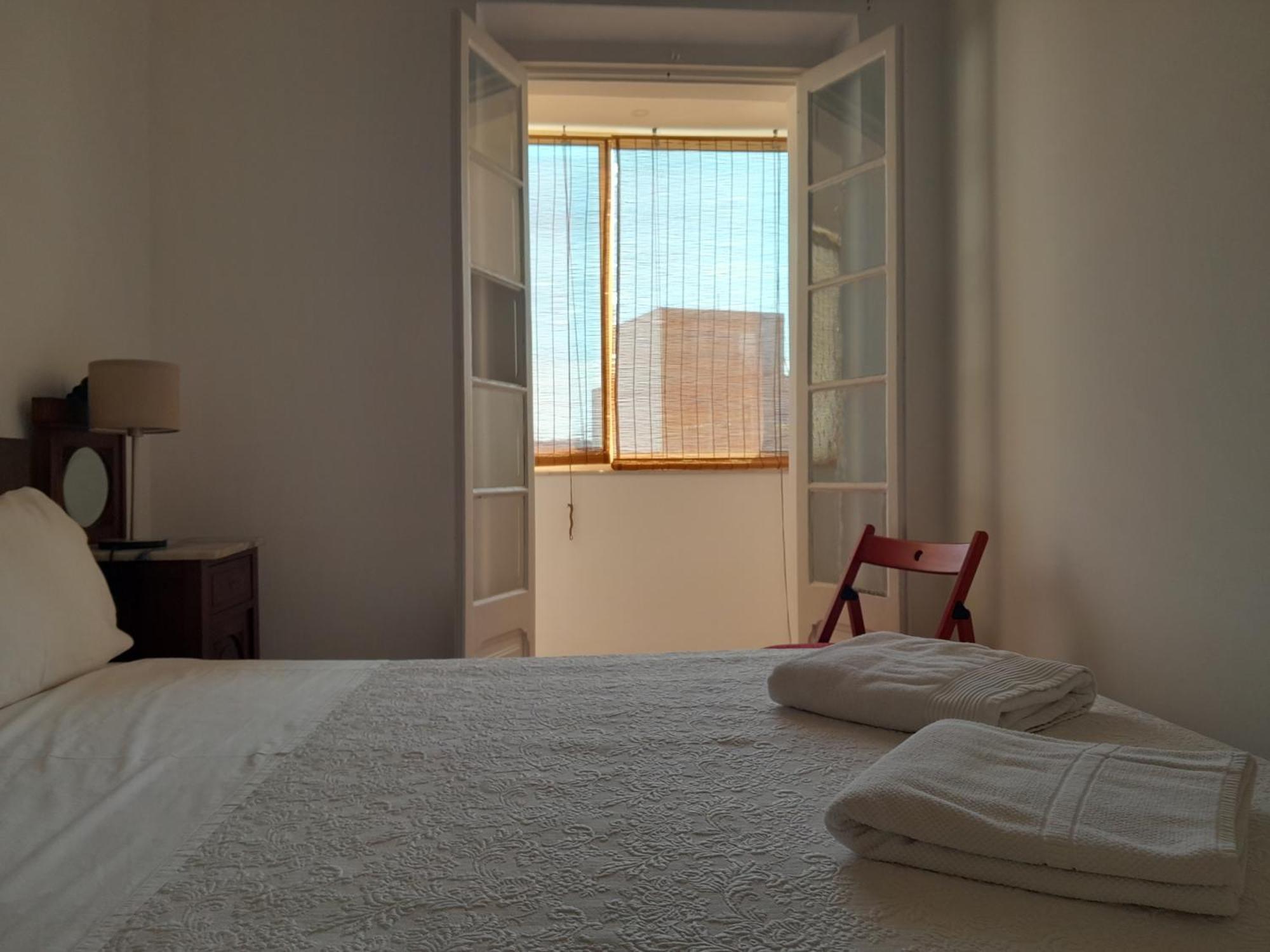 Apartamento Sobre O Rio Lisbona Esterno foto